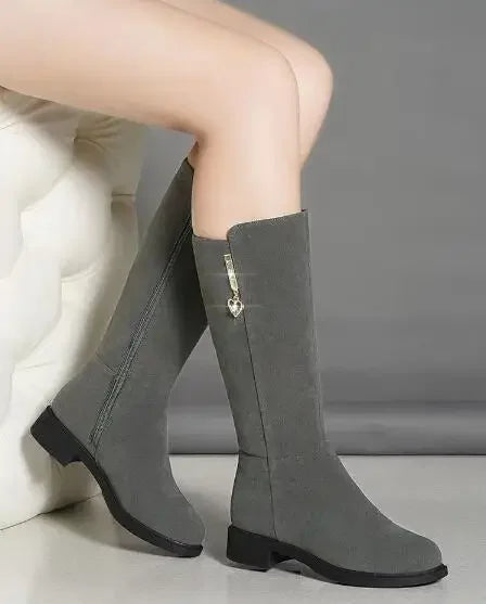 2024 New Women Warm Plush Snow Boots Snow Casual Flat All-match Cotton Fashion Side Zipper Winter Shoes Thigh High Boot Black
