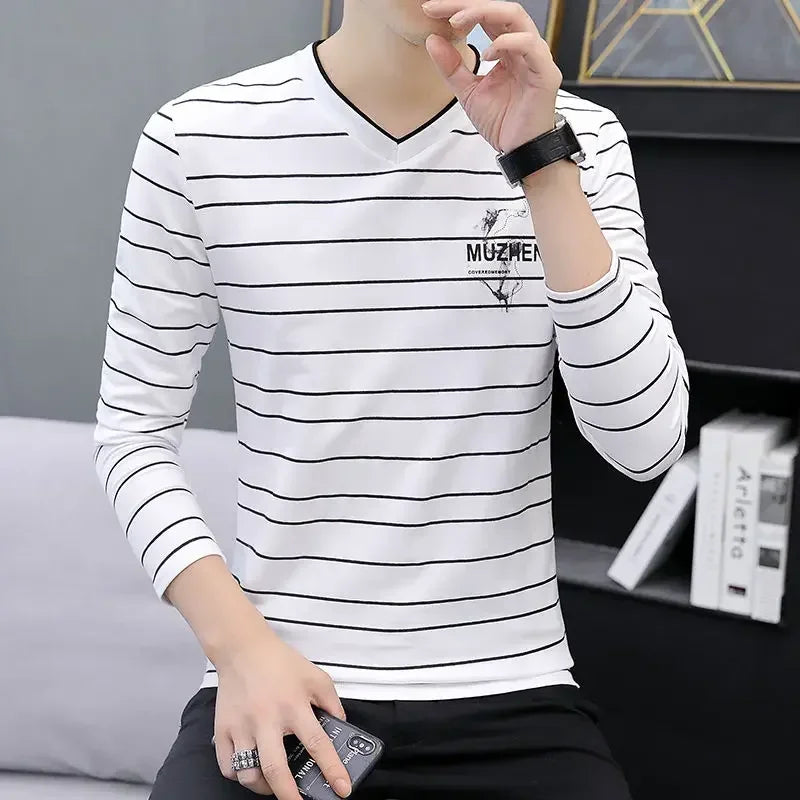 T Shirts for Men Tight Male Clothes Slim Fit Tops Printed Graphic V Neck Streetwear Quotes Original Winter Korean Autumn Size S